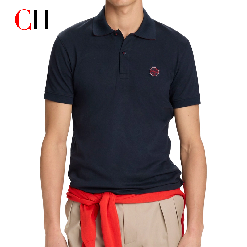 Polo Shirt Pique - เสื้อโปโลแขนสั้นผ้าปิเก้พรีเมียม ตกแต่งด้วยแผ่นยางวงกลมสีแดง CH ที่อกซ้าย สำหรับผู้ชาย ดีไซน์เรียบหรู