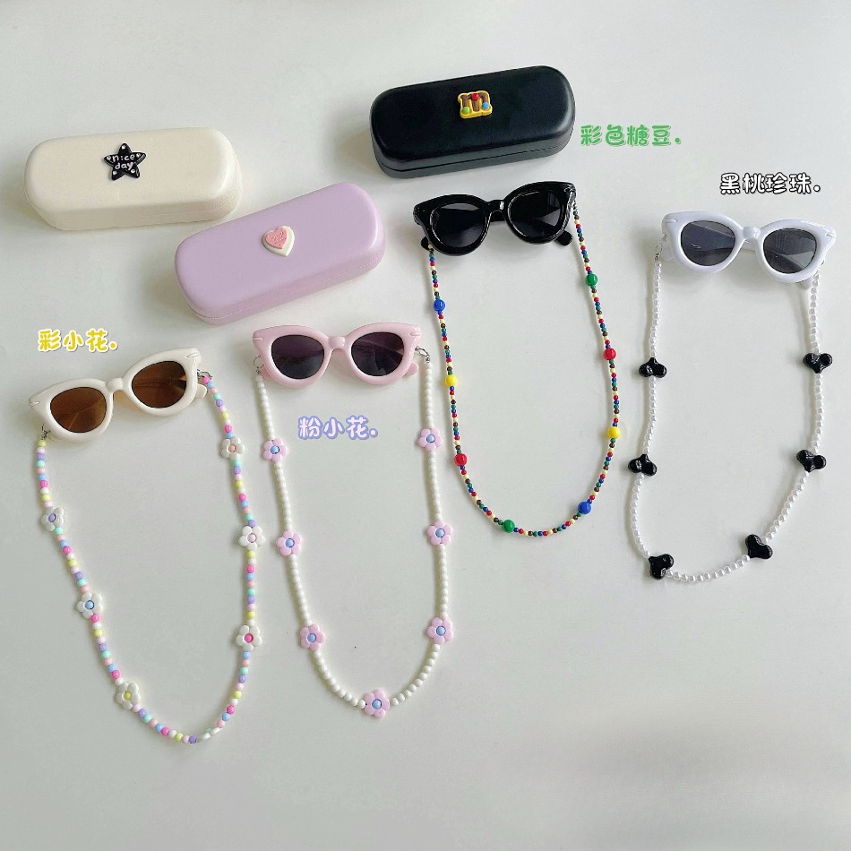 Sunglass Retainer Cord - แว่นกันแดด UV400 รูปหัวใจสำหรับเด็กผู้หญิงน่ารัก พร้อมสายคล้องลูกปัดและกล่องเก็บ ชุดแว่นตาสำหรับเด็กวัยหัดเดิน ใส่ไปเที่ยวทะเลหรือใช้ในชีวิตประจำวัน