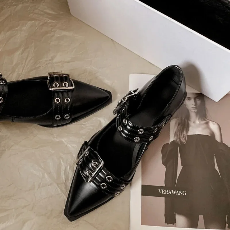 Casual Sandal Leather - รองเท้าผู้หญิง Designer Luxury Low Heel ปั๊มแฟชั่นสุภาพสตรีรองเท้า