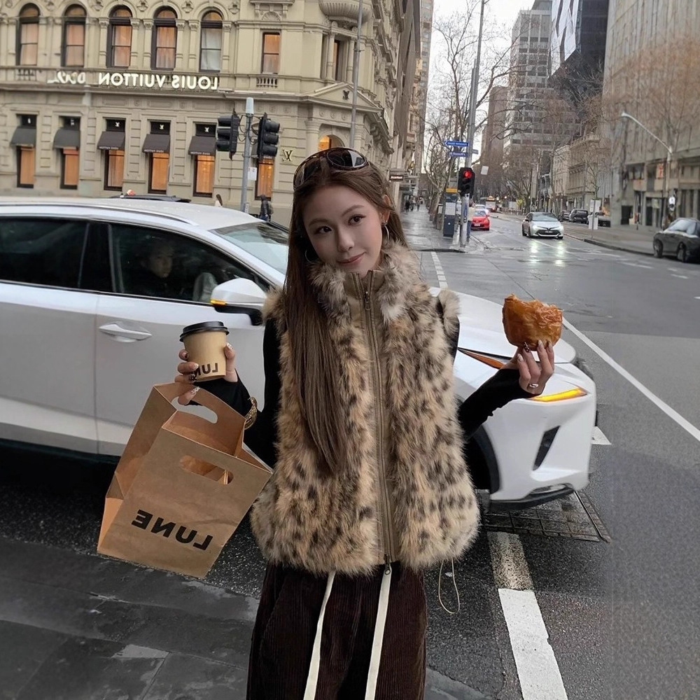 เสื้อกั๊กขนเฟอร์เทียมสำหรับผู้ - Short Linen Drawstring บทวิจารณ์และราคา