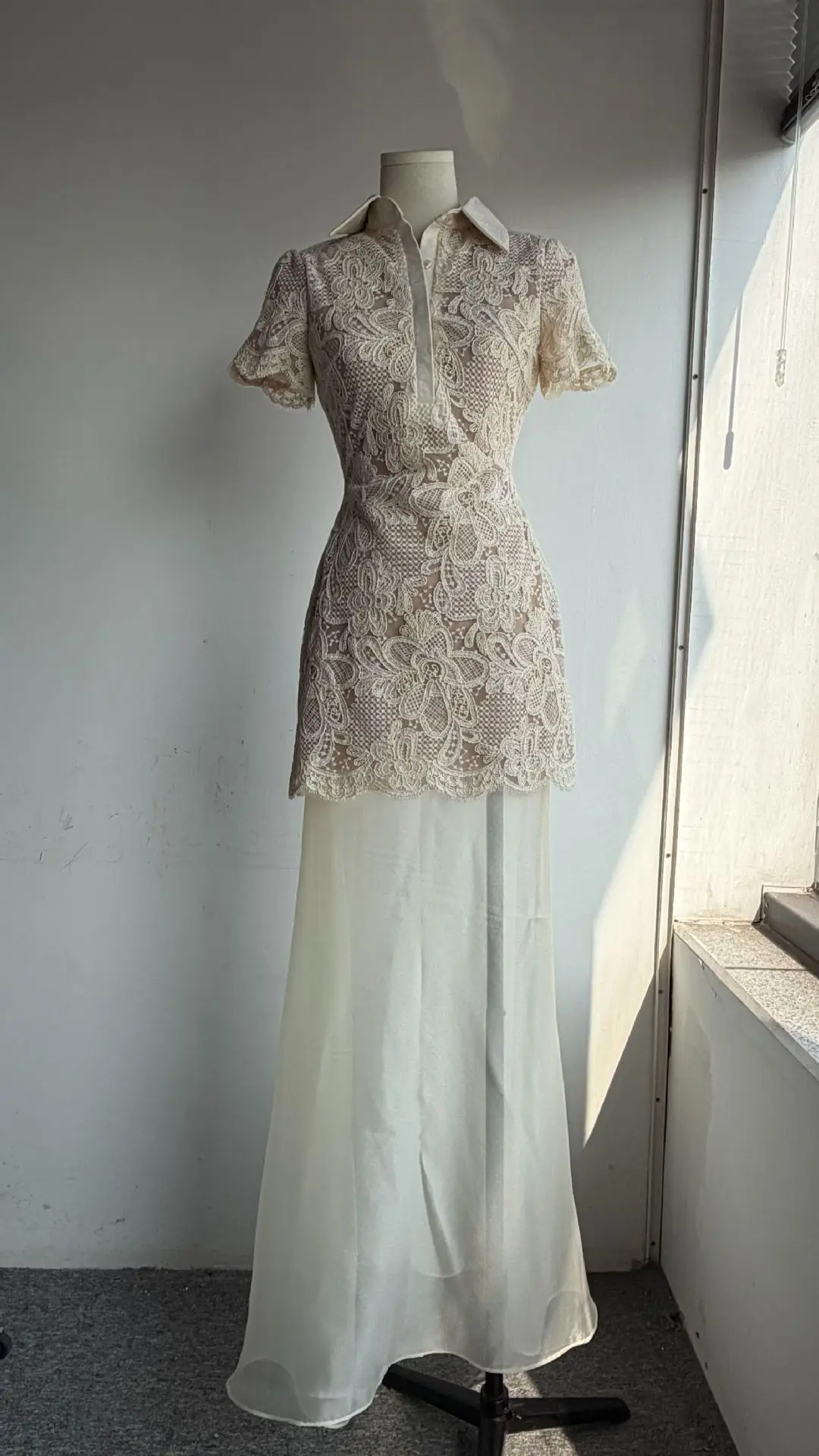 ชุดเดรสเชิ้ตลูกไม้ลายดอกไม้แขน - Resort Shirt Floral บทวิจารณ์และราคา