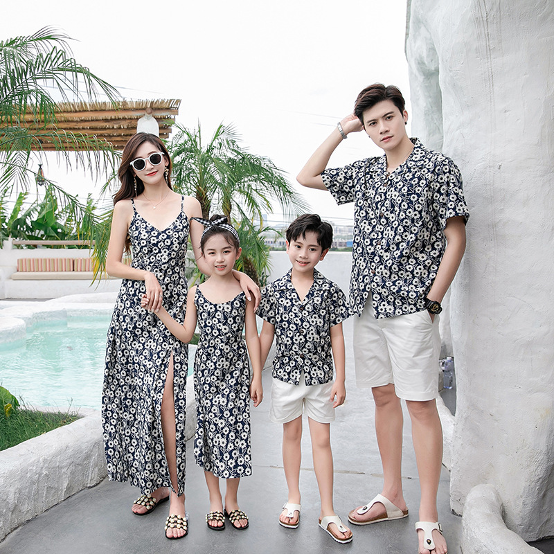 ชุดคู่ครอบครัวลายดอกไม้ เสื้อส - Resort Shirt Floral บทวิจารณ์และราคา