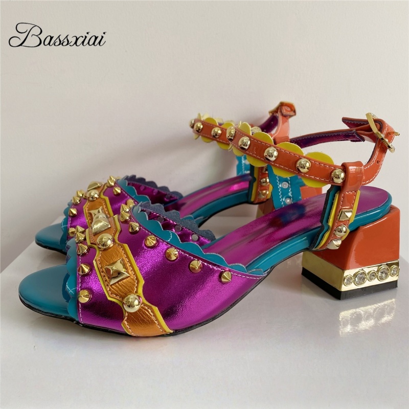Luxury Rivet T-Strap Sandals W - Casual Sandal Leather บทวิจารณ์และราคา